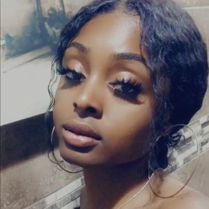 Meet your Posher, Chardonae